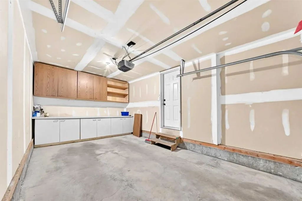 37 Beddington Gardens NE