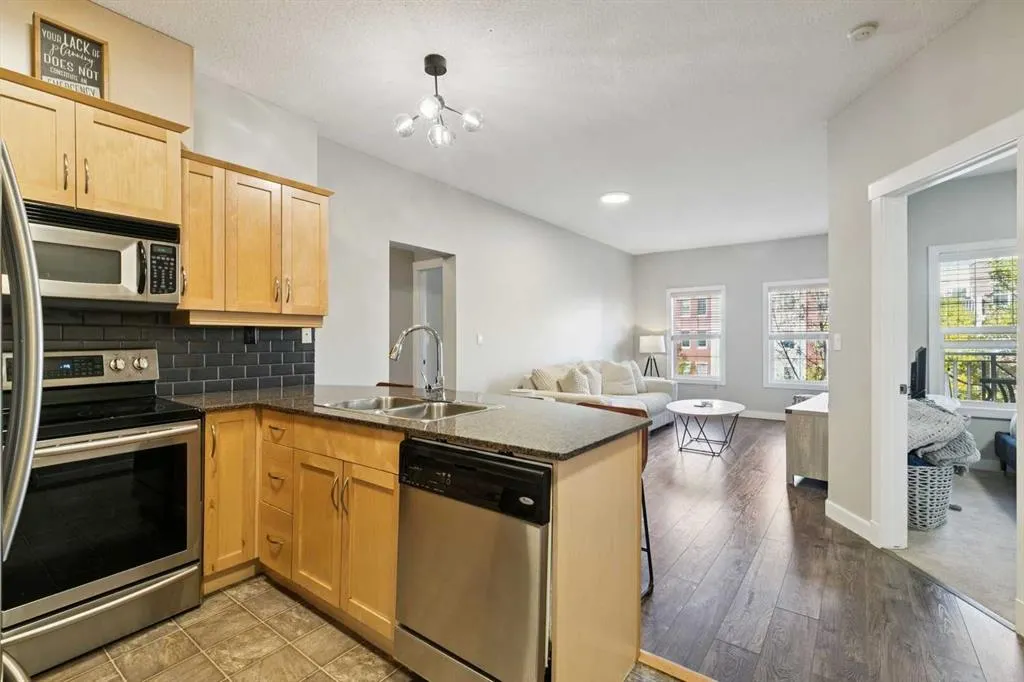 5605 Henwood Street SW #3209