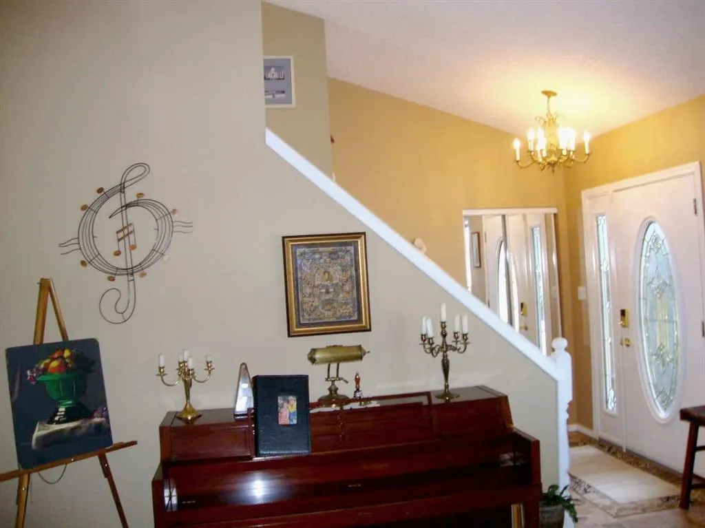 9 Ray Avenue