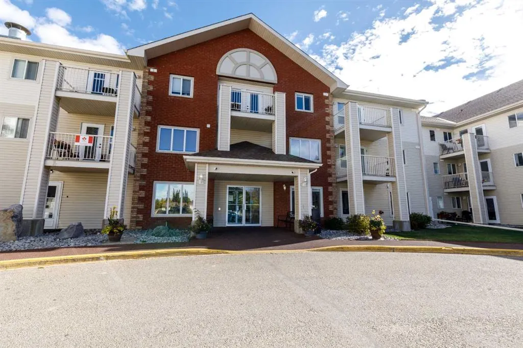 56 Carroll Crescent #206