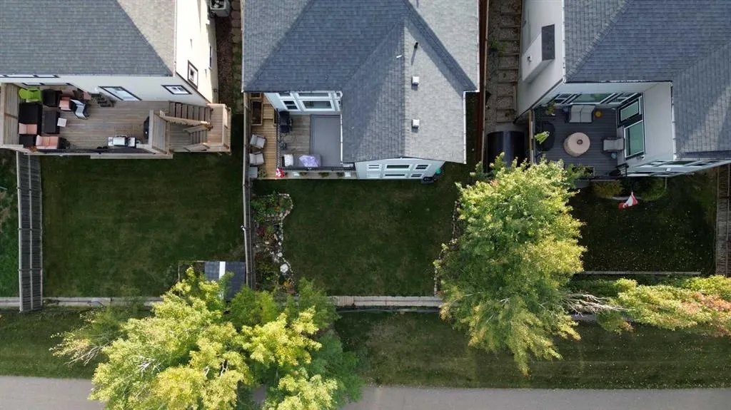 14 Westmount Way