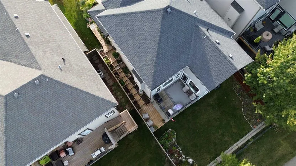 14 Westmount Way