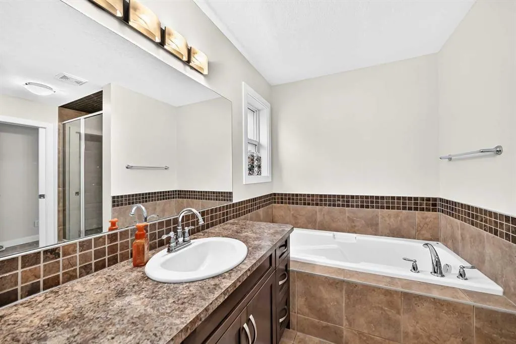 14 Westmount Way