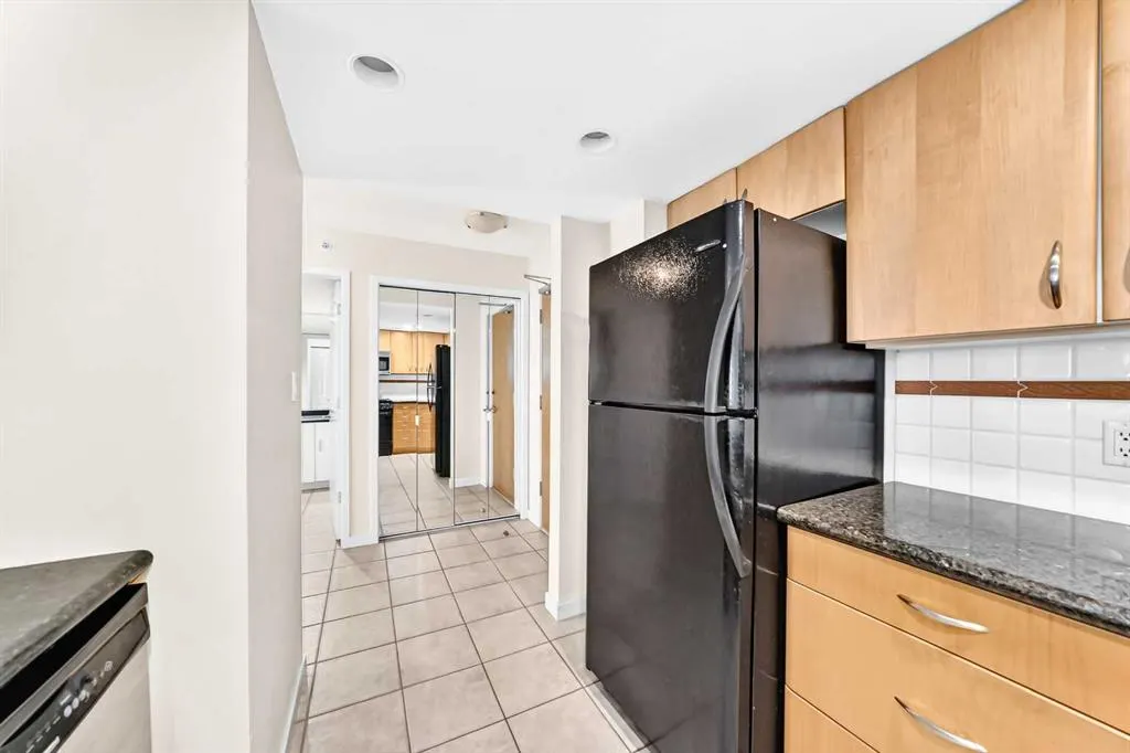 1108 6 Avenue SW #806