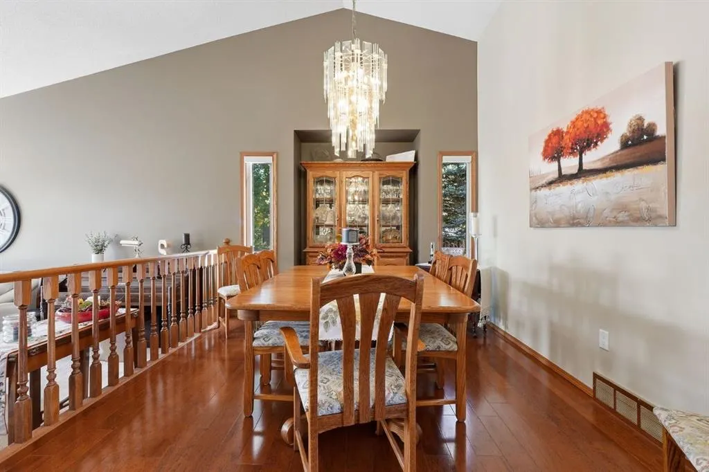 132 Denison Crescent