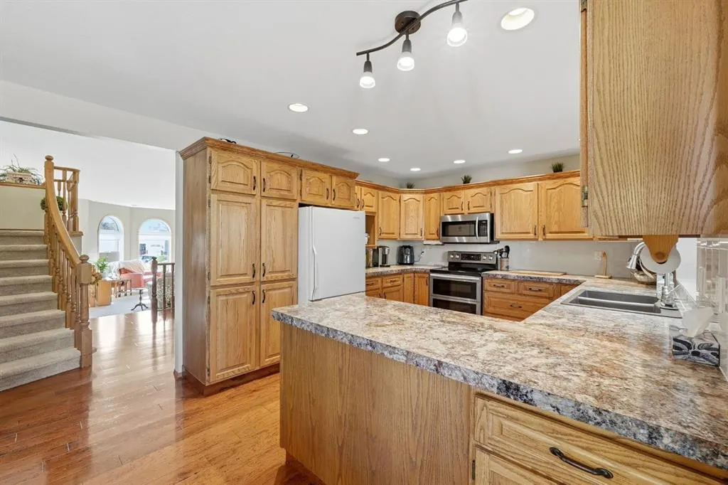 132 Denison Crescent