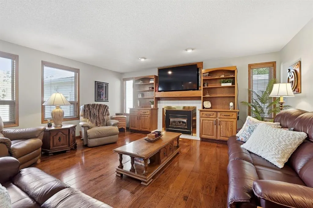 132 Denison Crescent