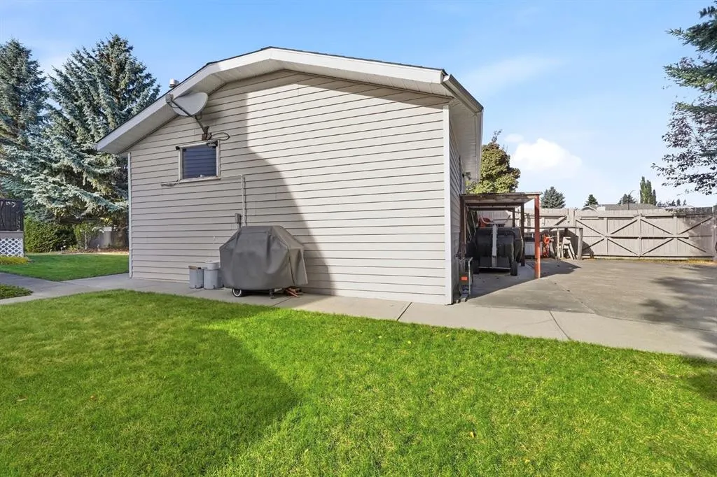 132 Denison Crescent