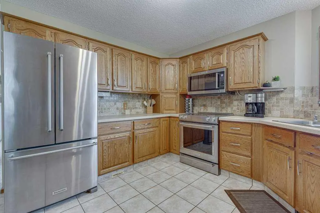 6 Ramsey Avenue