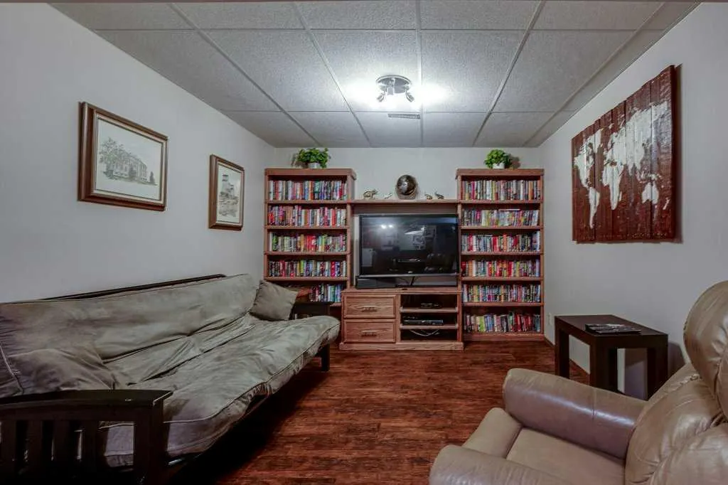6 Ramsey Avenue