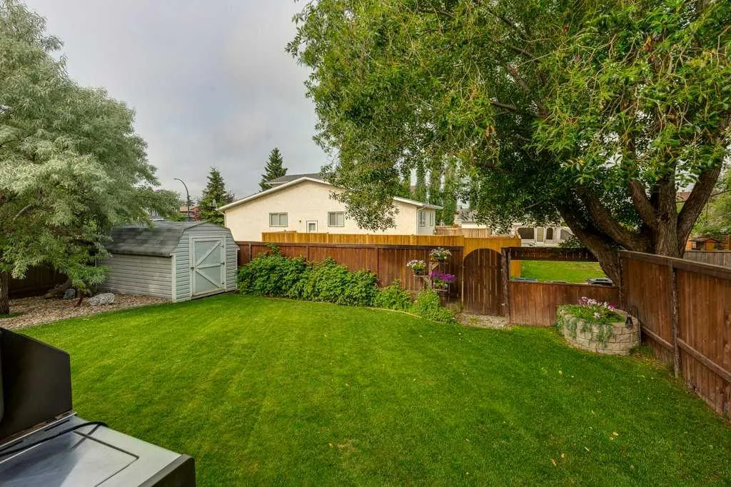6 Ramsey Avenue