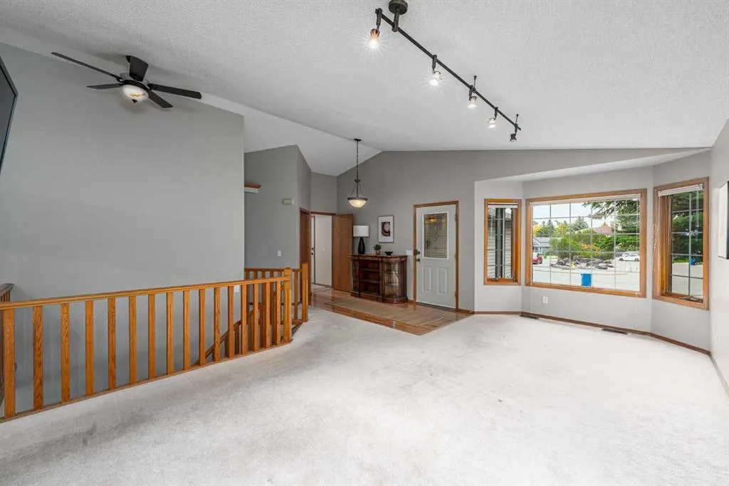 236 Edgebrook Gardens NW