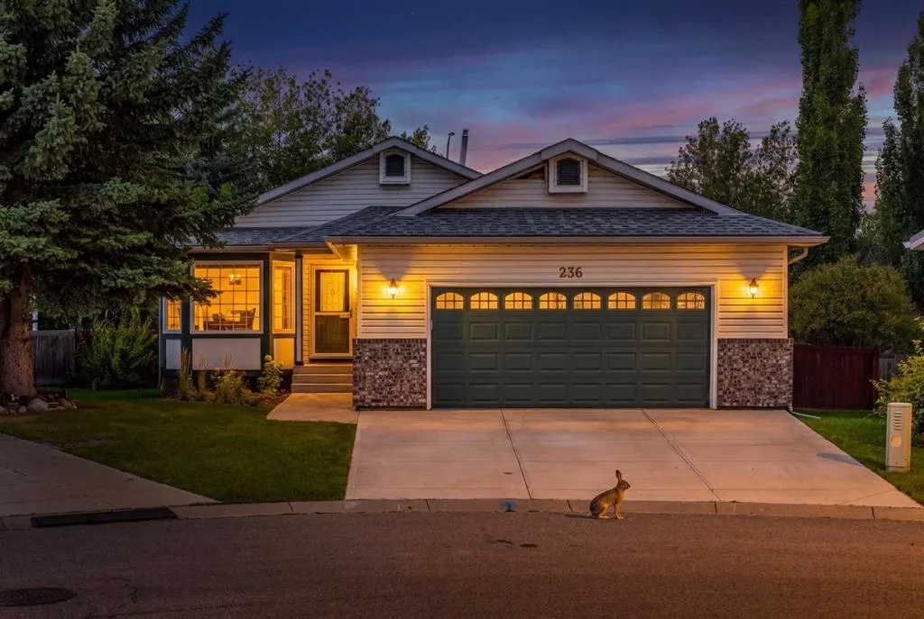 236 Edgebrook Gardens NW
