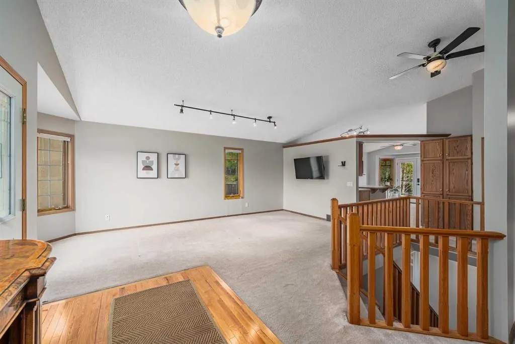 236 Edgebrook Gardens NW