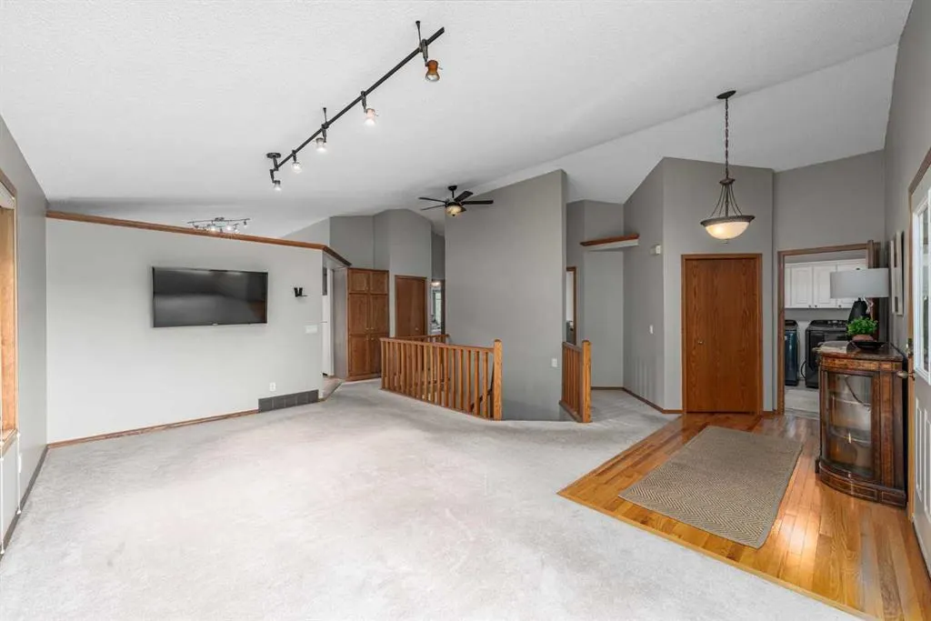236 Edgebrook Gardens NW
