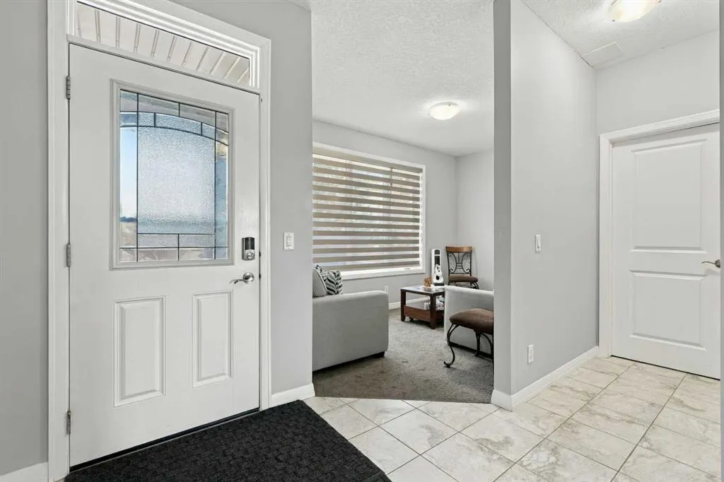 88 Red Embers Crescent NE