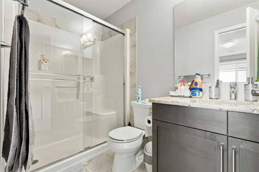 88 Red Embers Crescent NE