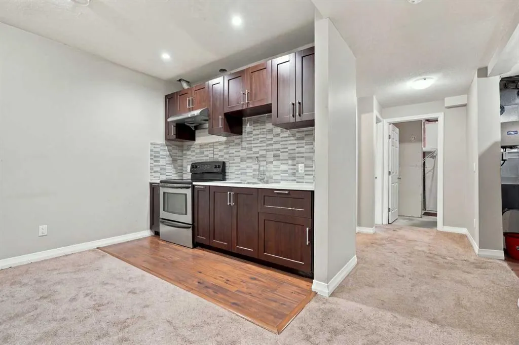 88 Red Embers Crescent NE