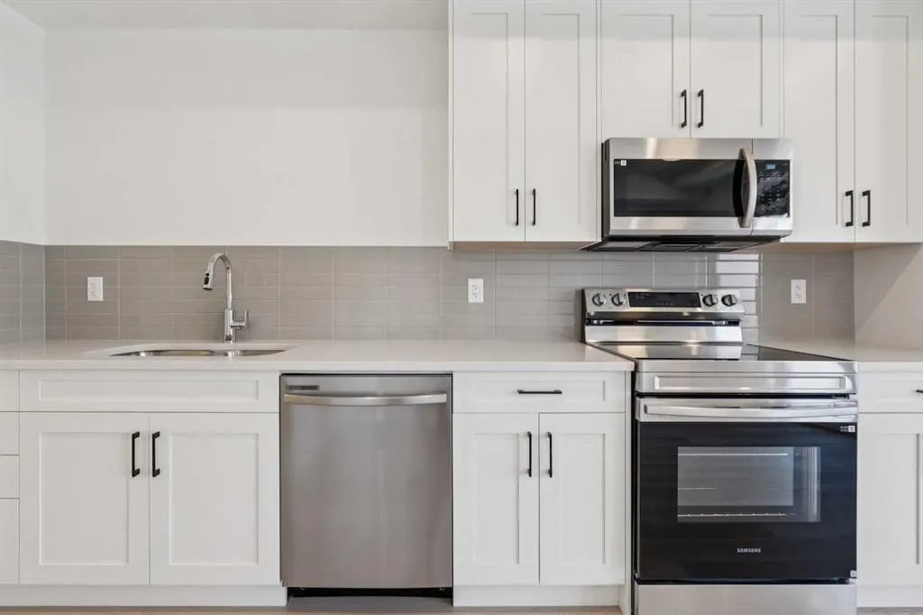 1802 Mahogany Boulevard SE #7220