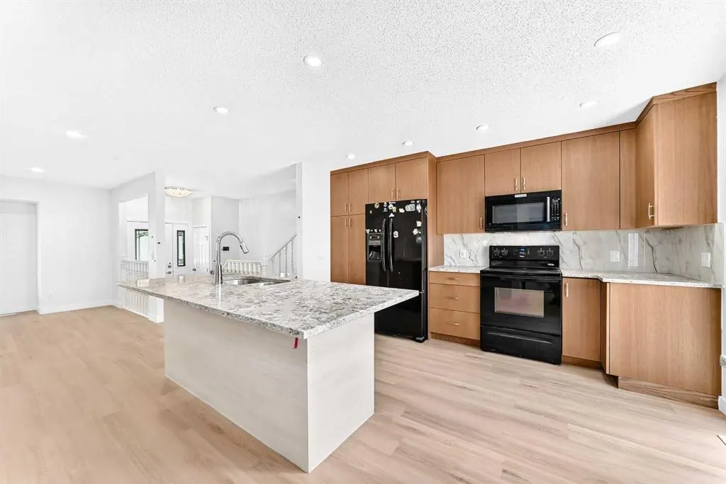 55 Mckinley Way SE