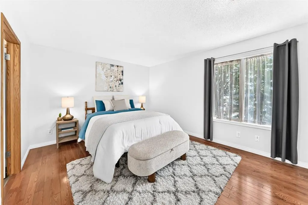 157 Hawkstone Manor NW