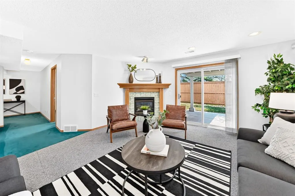 157 Hawkstone Manor NW