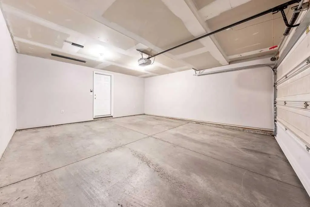 205 Toscana Gardens NW
