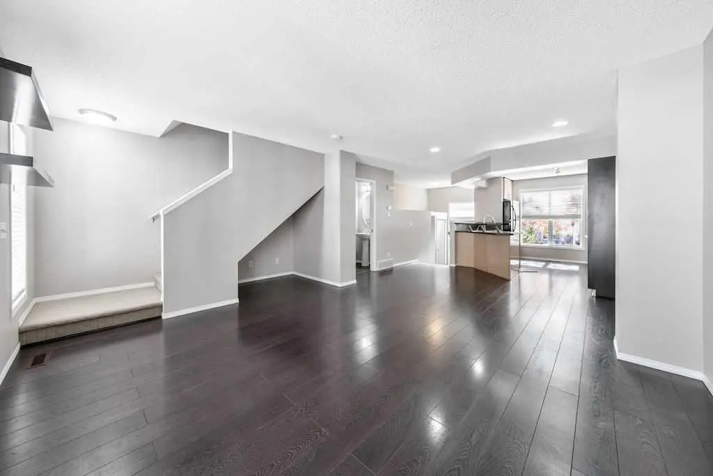 205 Toscana Gardens NW