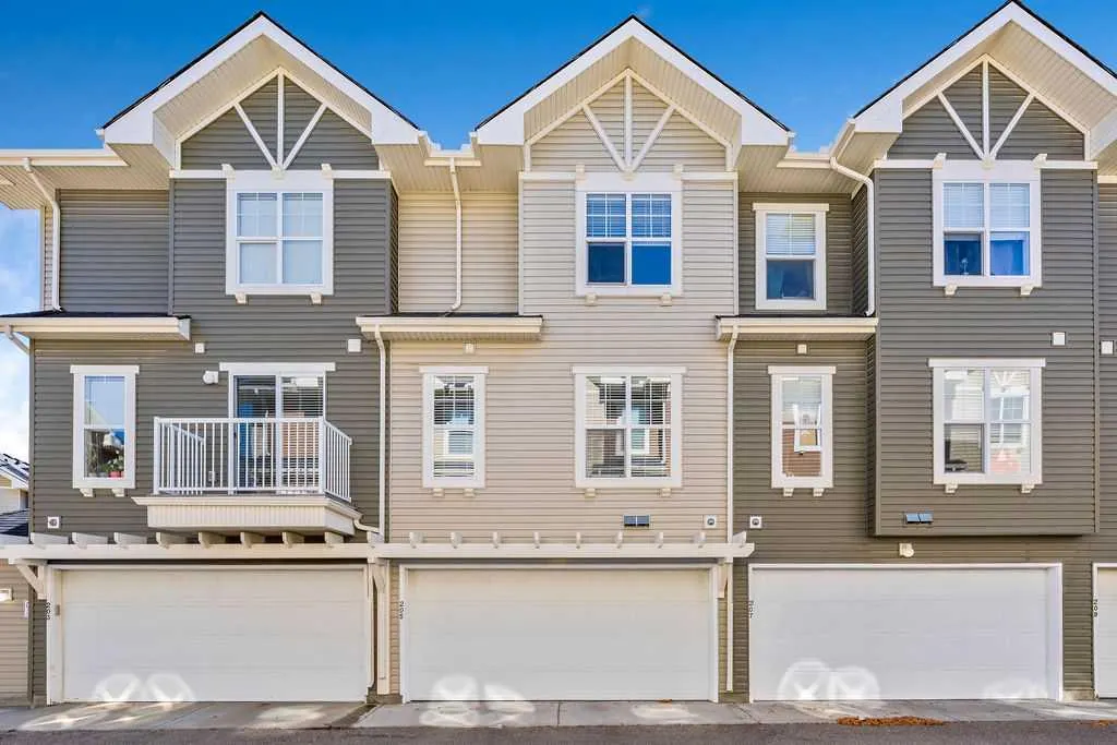 205 Toscana Gardens NW