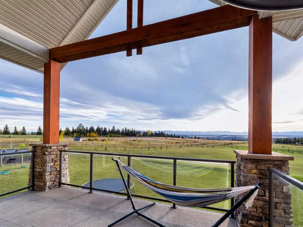 260169 Mountain Ridge Place