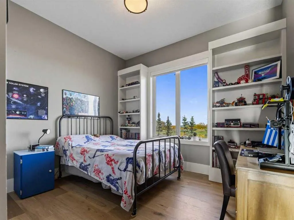 260169 Mountain Ridge Place