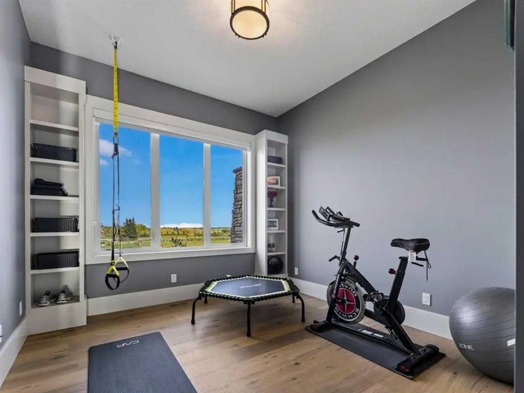 260169 Mountain Ridge Place