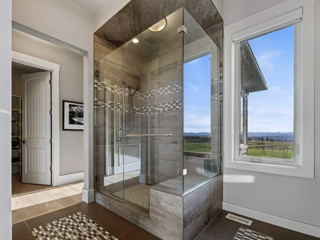 260169 Mountain Ridge Place