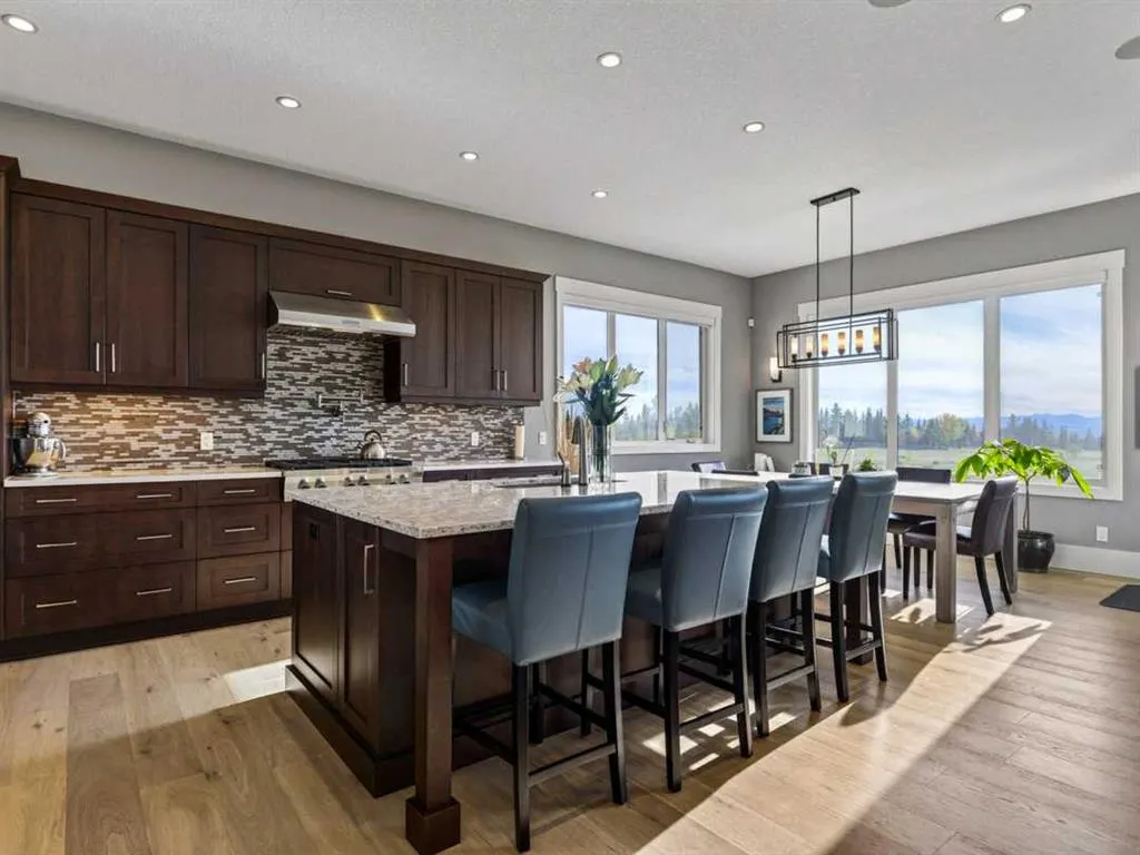 260169 Mountain Ridge Place