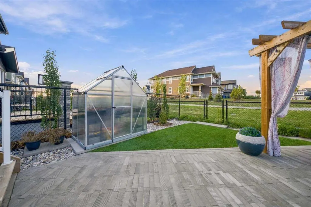 168 Magnolia Manor SE