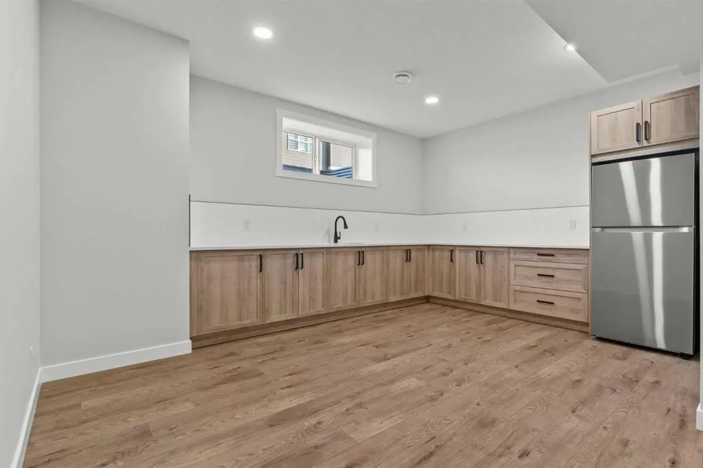 259 Kinniburgh Loop