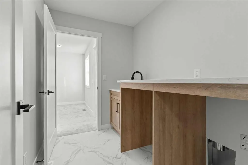 259 Kinniburgh Loop