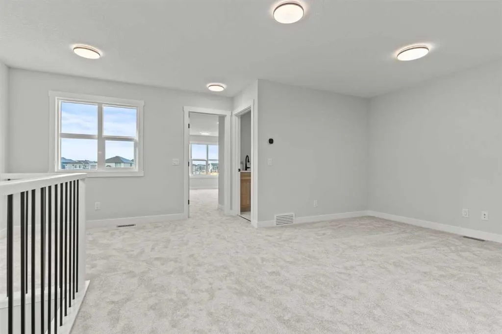 259 Kinniburgh Loop