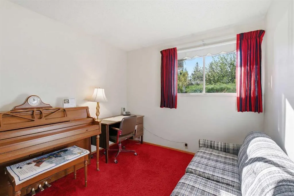 340 Canniff Place SW