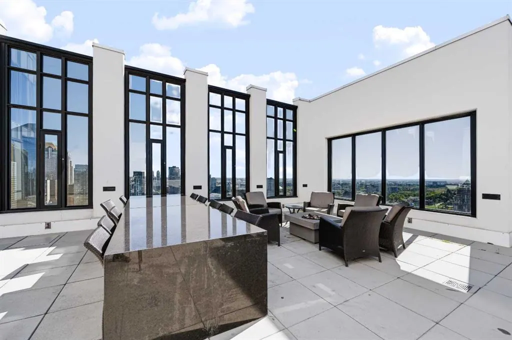 901 10 Avenue SW #1307