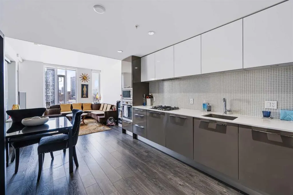 901 10 Avenue SW #1307