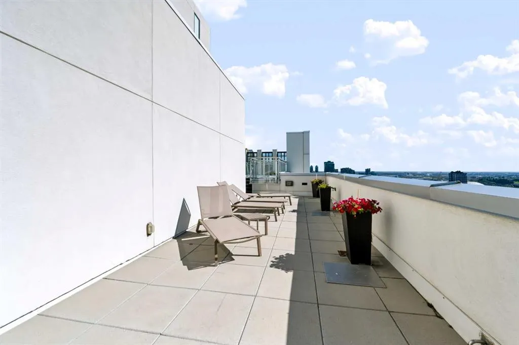 901 10 Avenue SW #1307