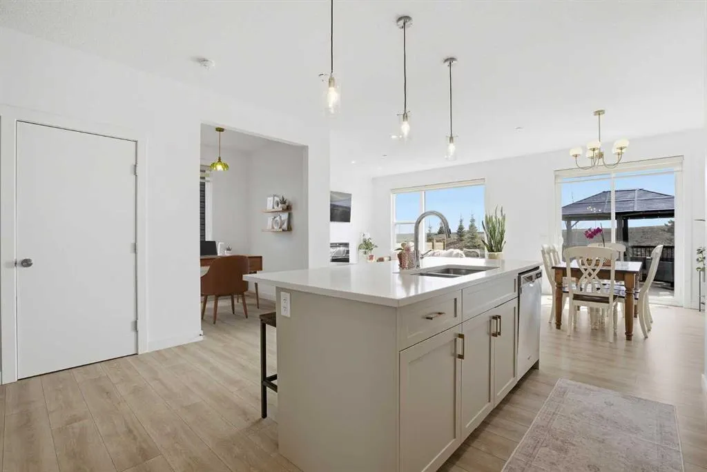 360 Calhoun Common NE