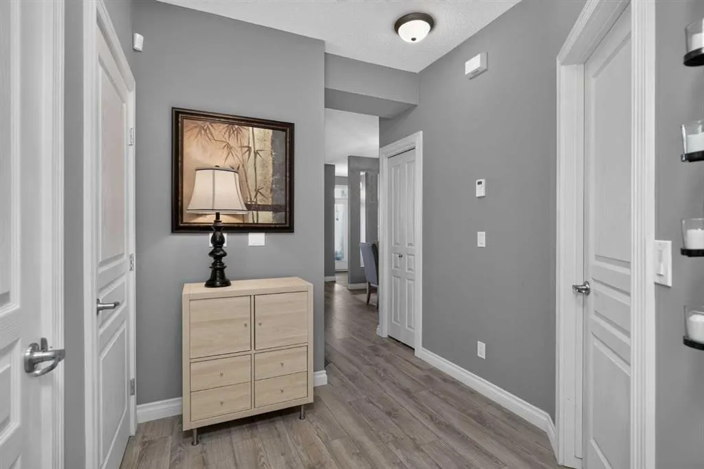140 Rockyledge View NW #2
