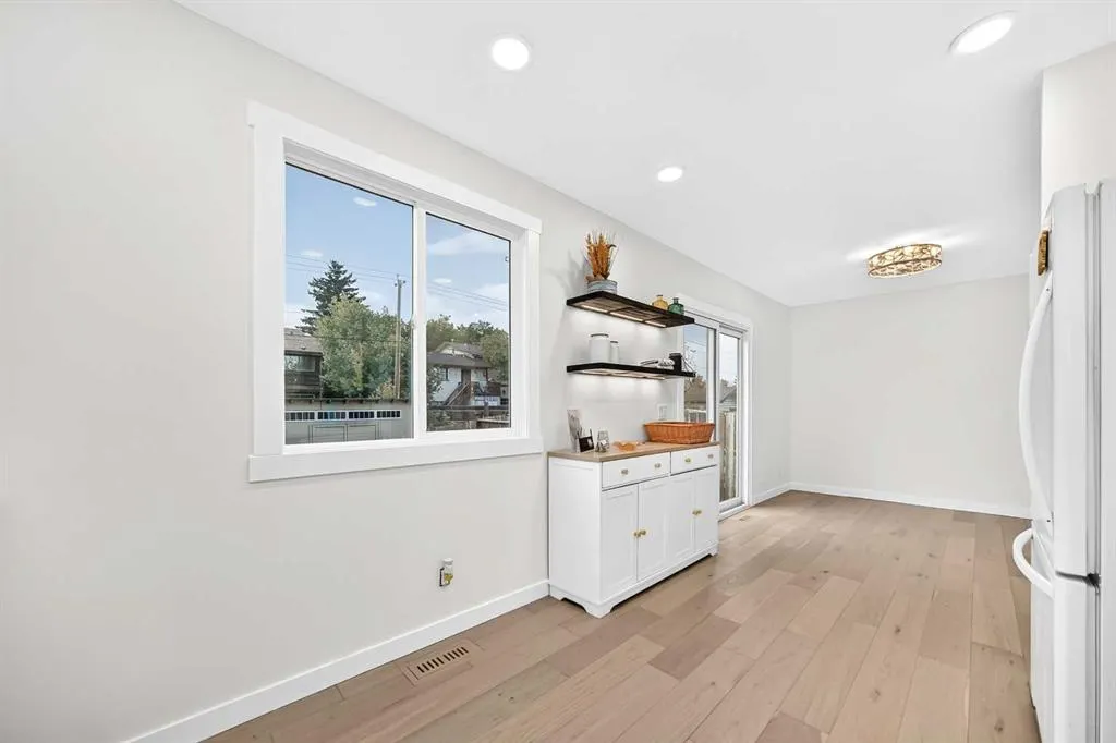 136 Templehill Drive NE