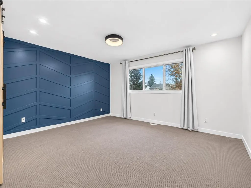 136 Templehill Drive NE