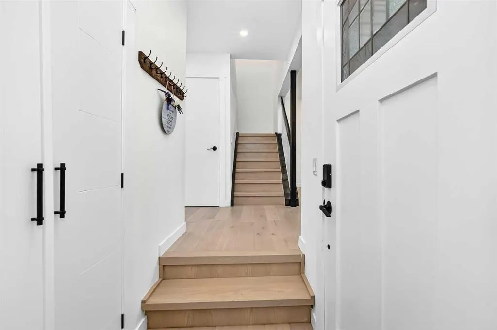 136 Templehill Drive NE