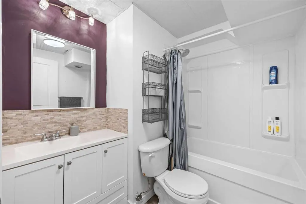 133 Copperpond Heights SE #5