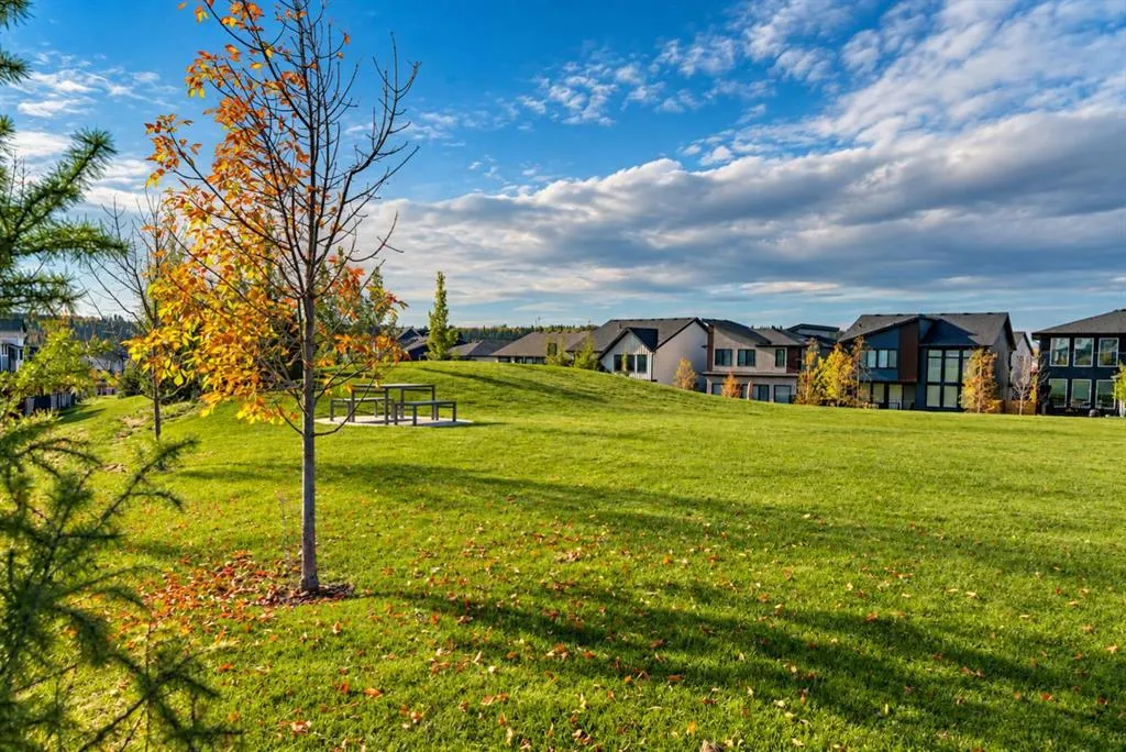 233 Haskayne Drive NW