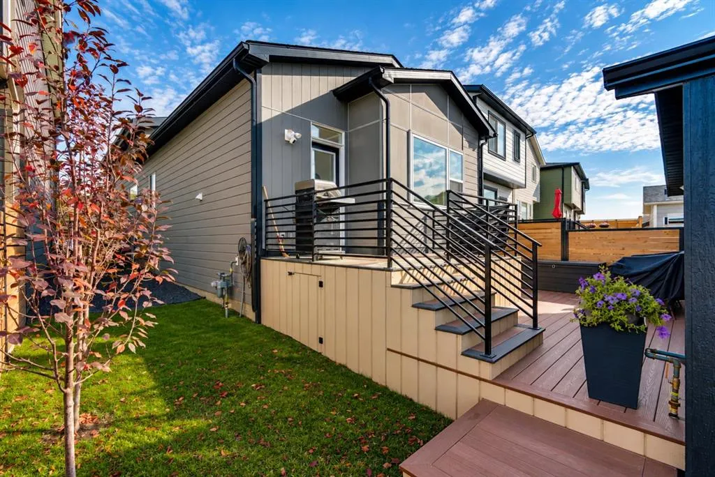 233 Haskayne Drive NW